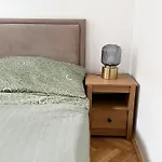 Large In * Budapesta