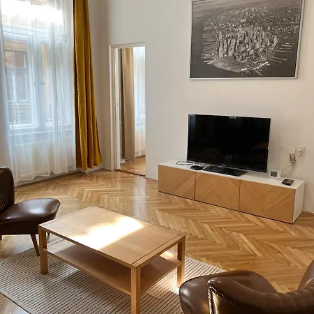 Apartment Large Home In Budapest